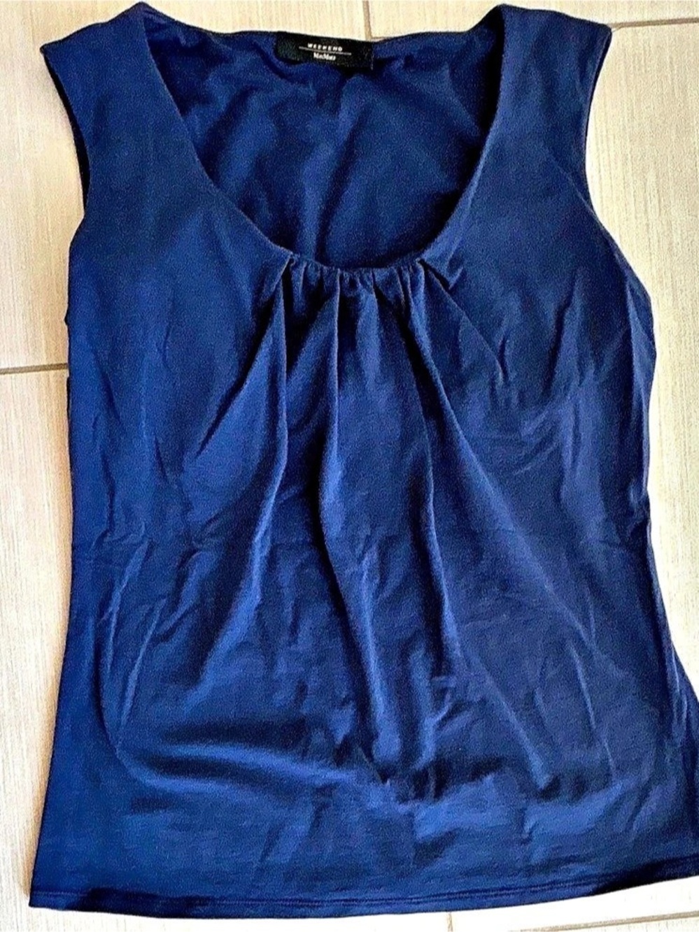 Weekend Max Mara Blue Sleeveless cotton blouse w/built in shelf bra, Medium